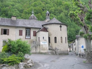 appel aux dons pour le monastère de Sarrance